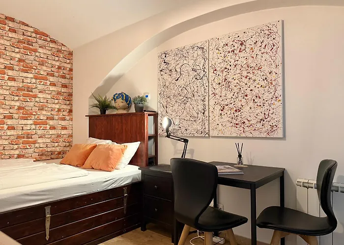 Urban Downtown Studio